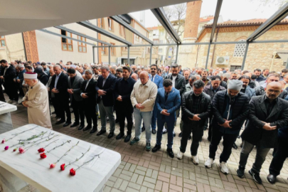 Ayla Öğretmen ve Öğrenciler İçin Gıyabi Cenaze Namazı Kılındı!